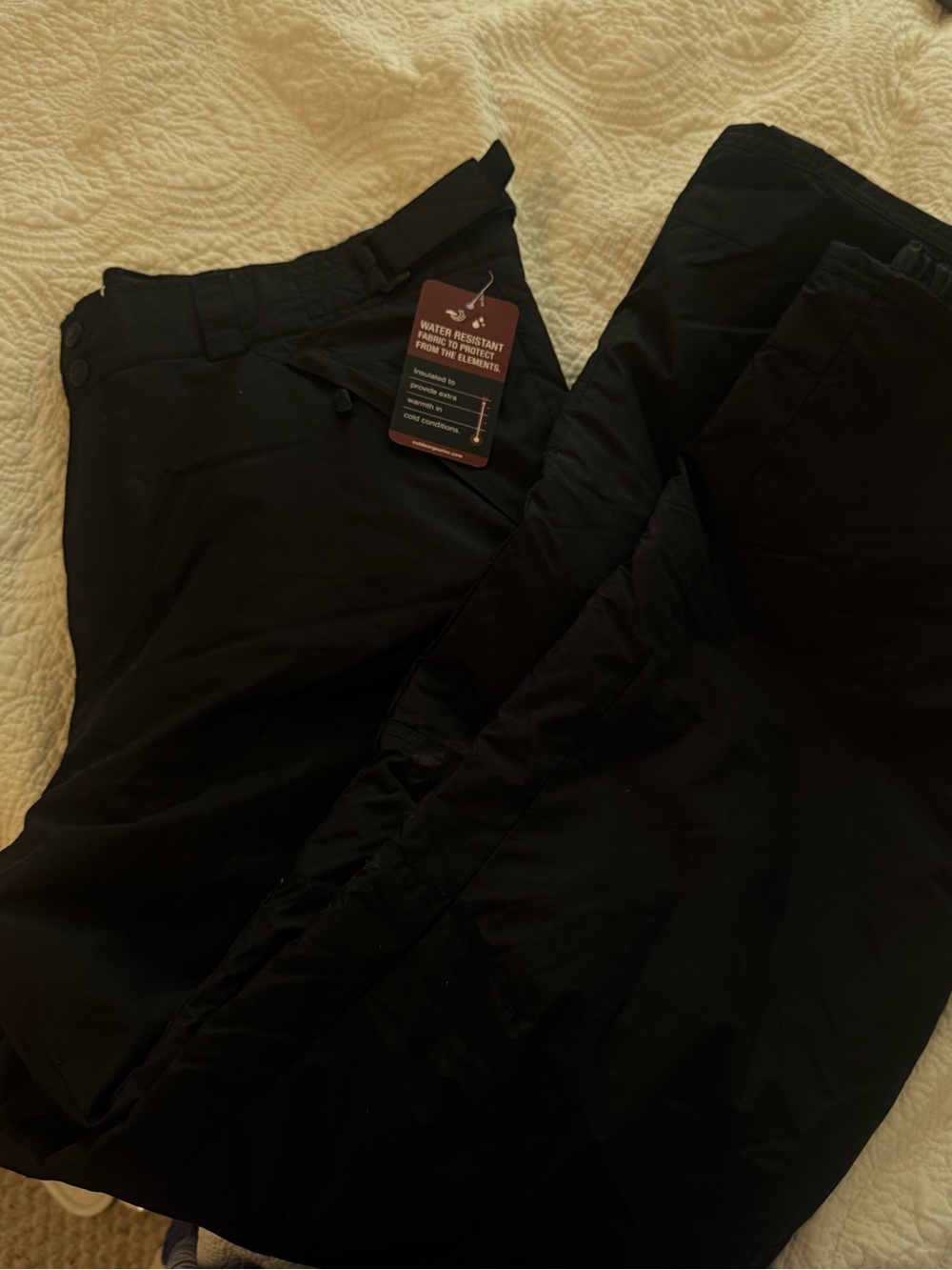 NWT Black Water Resistant Women’s Pants